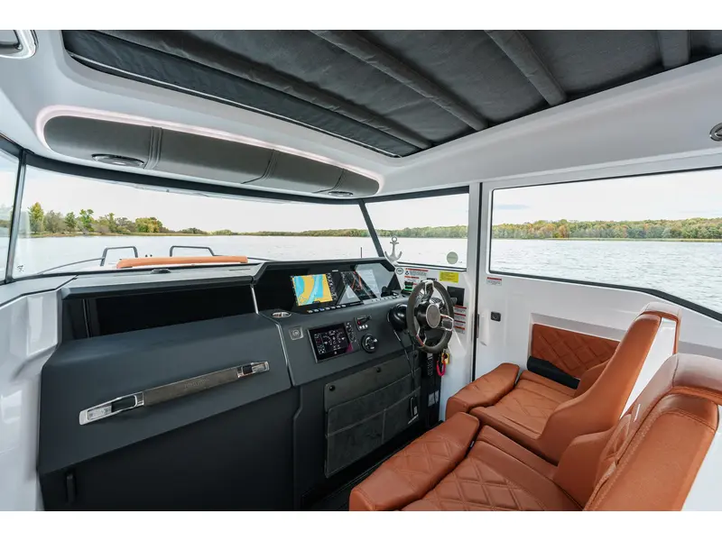 2022 Axopar 37 XC CROSS CABIN