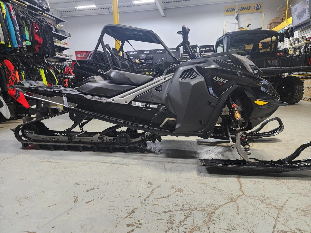2024 Lynx Shredder Turbo Re3900 3" alt