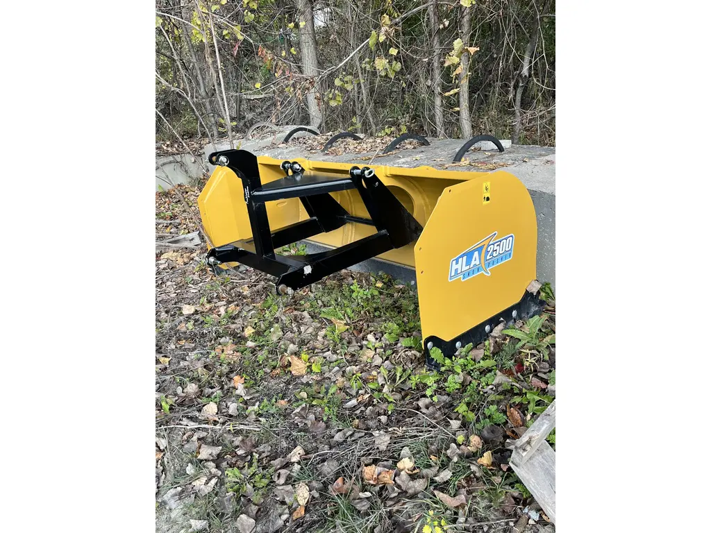 HLA Snow Pusher 2500 2023