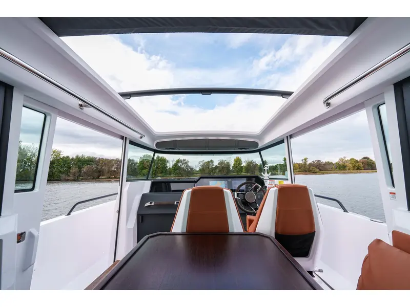 2022 Axopar 37 XC CROSS CABIN