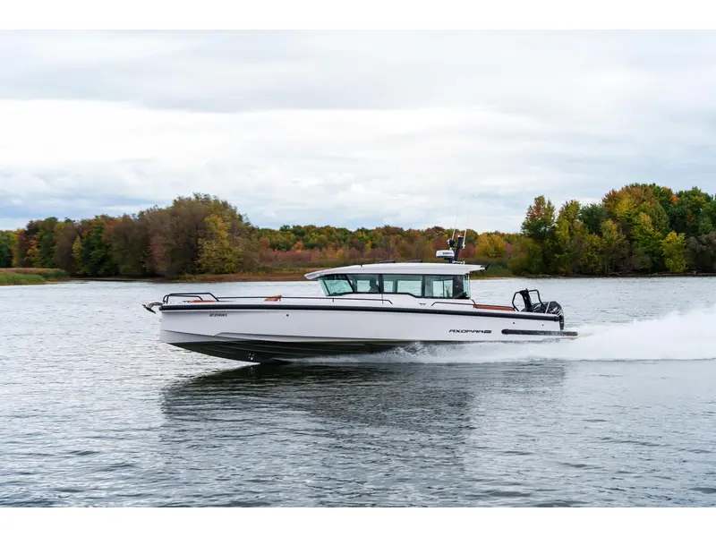 2022 Axopar 37 XC CROSS CABIN