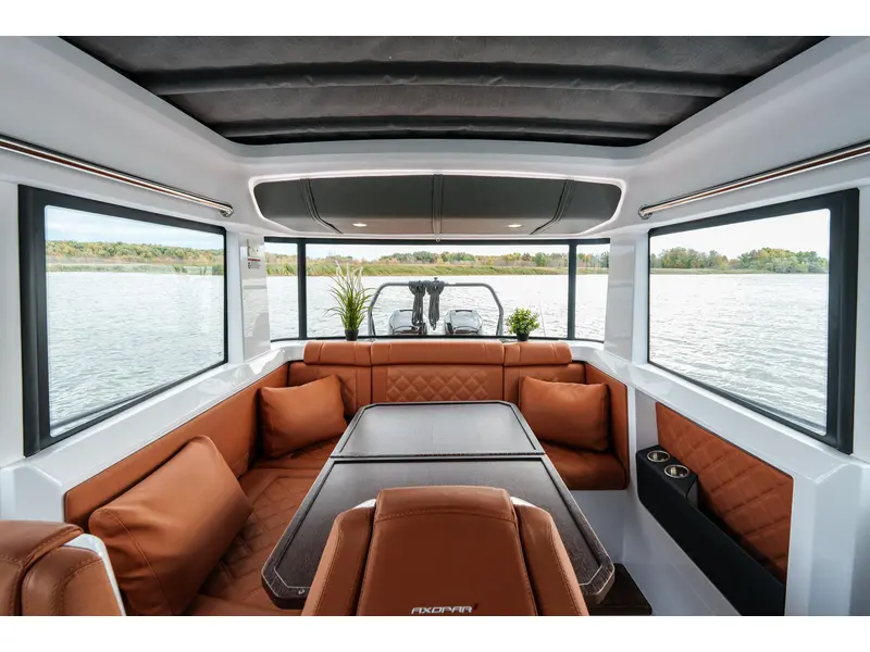 2022 Axopar 37 XC CROSS CABIN