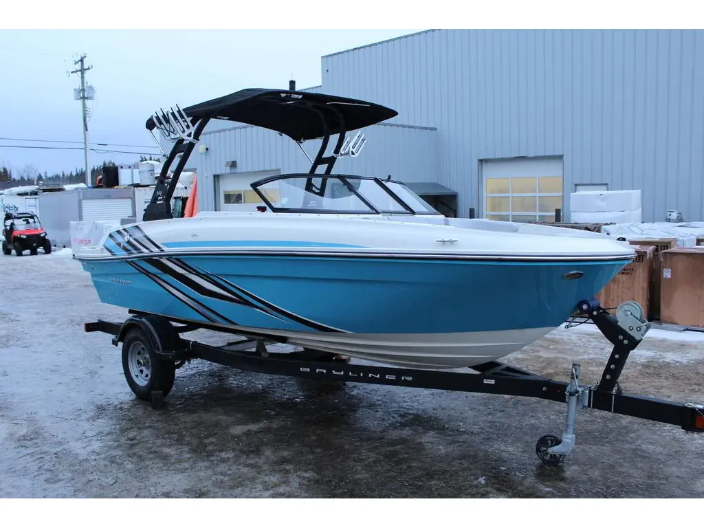 2023 Bayliner VR4 Bowrider