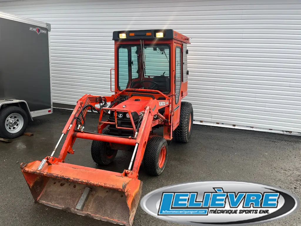 Kubota B7500  2003