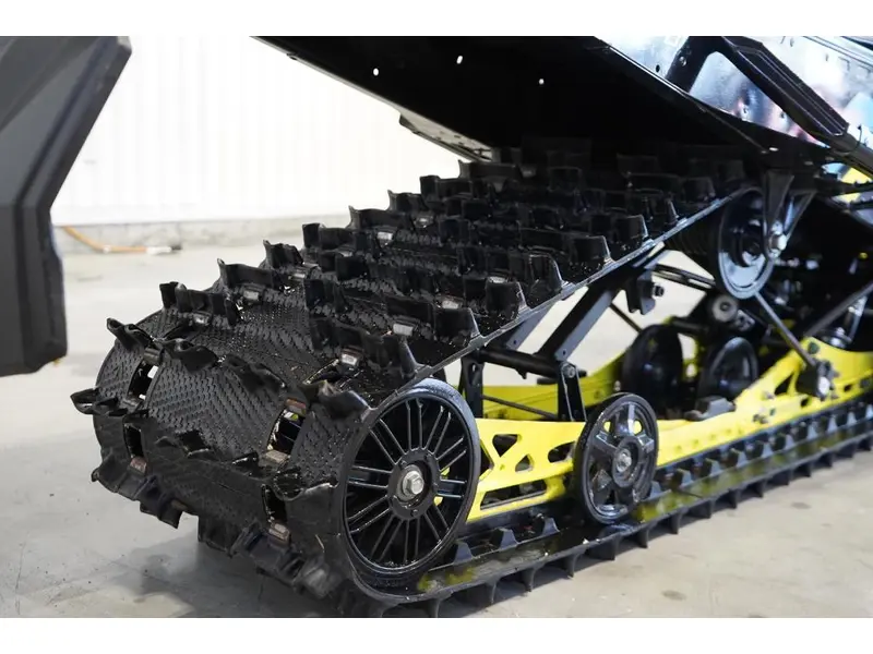 2019 Polaris ASSAULT 850  144