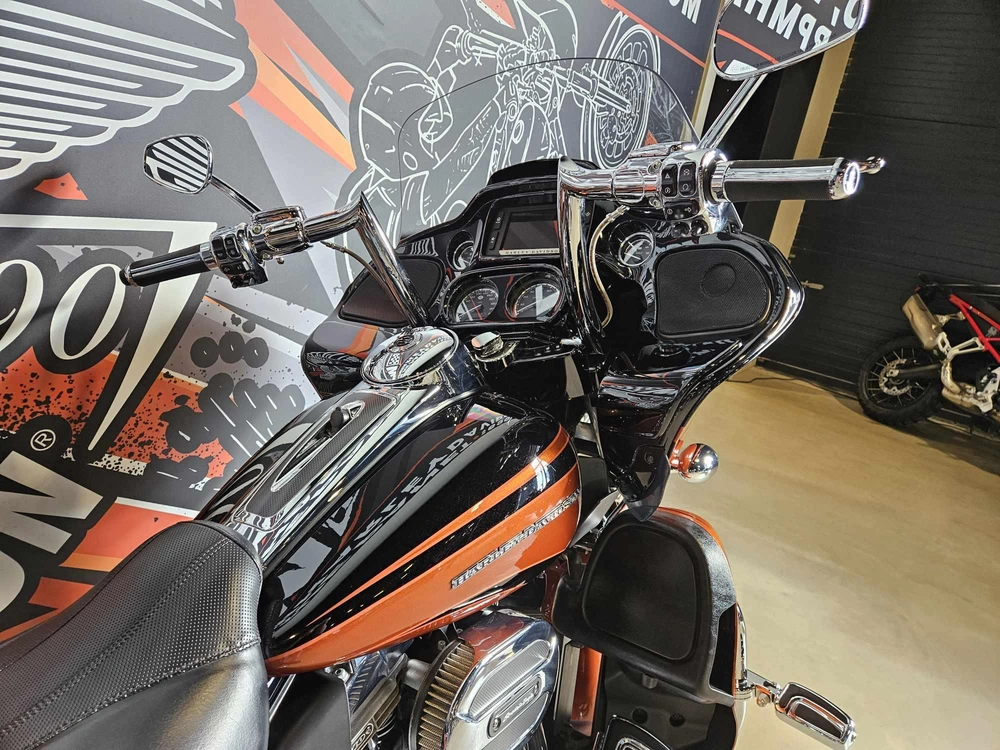 Harley-davidson Cvo Road Glide Ultra Fltruse 2015 alt