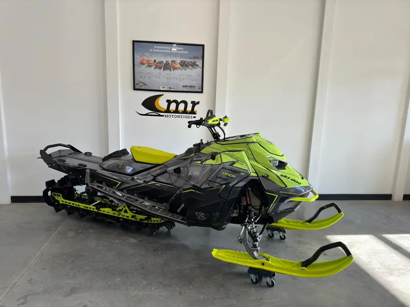 2023 Ski-Doo SUMMIT X EXPERT