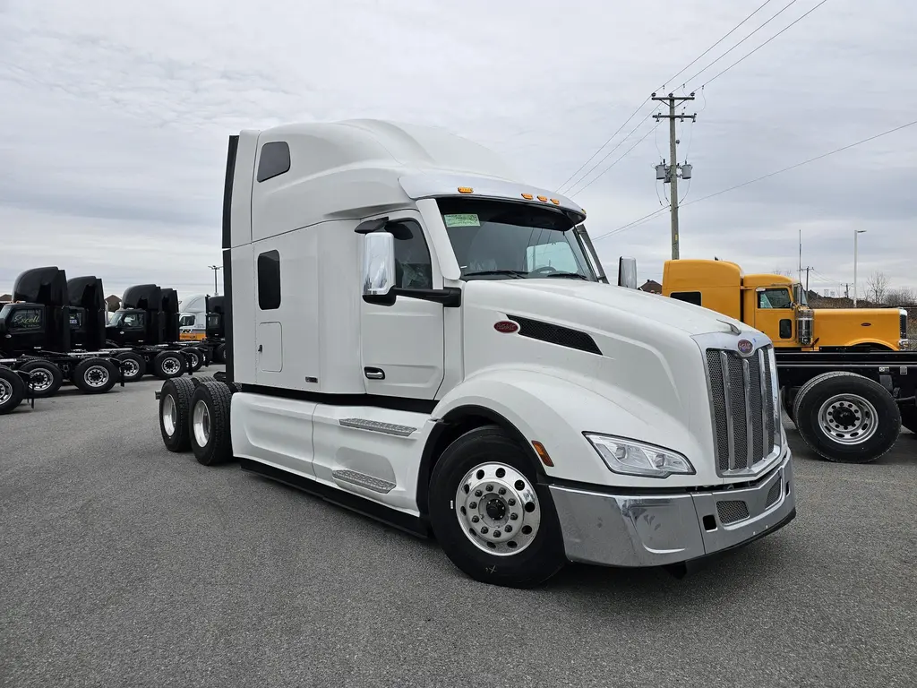 2025 Peterbilt 579ul