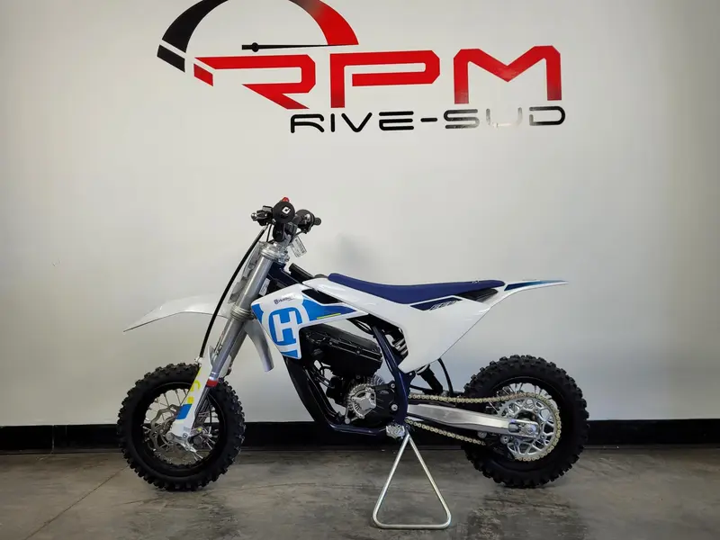 2024 Husqvarna EE 3 ⚡ Moteur électrique de pointe thumbnail 9