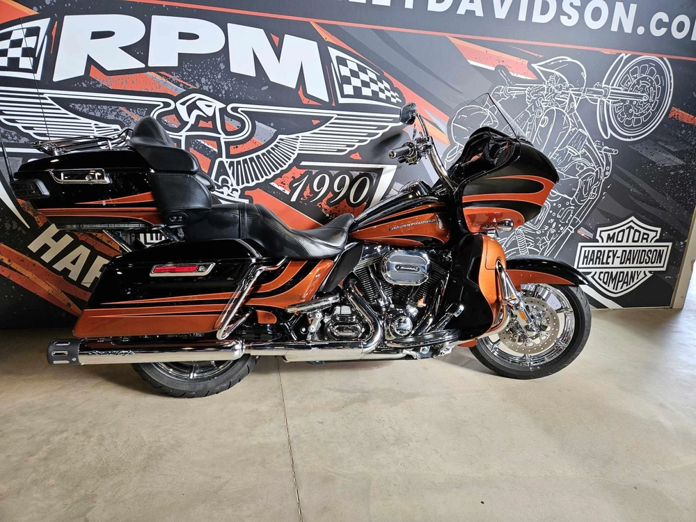 Harley-davidson Cvo Road Glide Ultra Fltruse 2015 alt