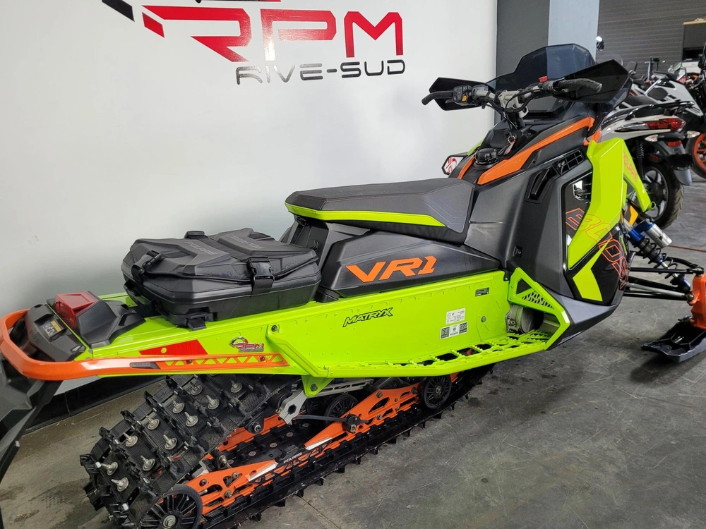 2023 Polaris 850 Indy Patriot Boost Vr1 137 Démo alt