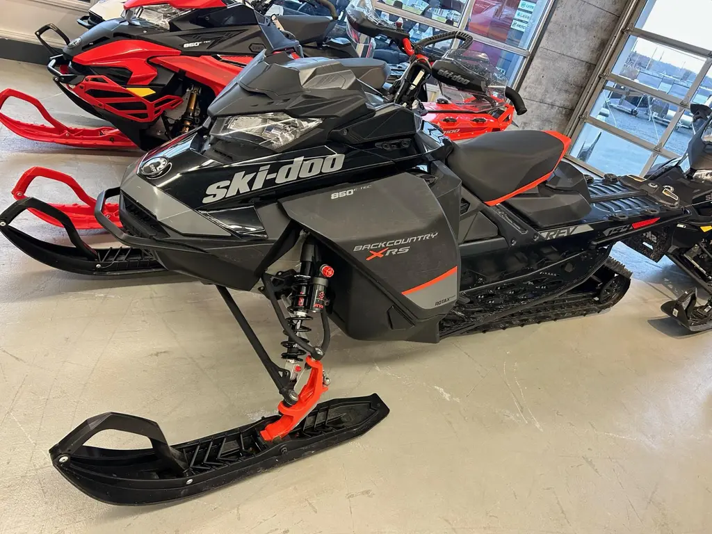 Ski-Doo Backcountry XRS 850 etec 2020