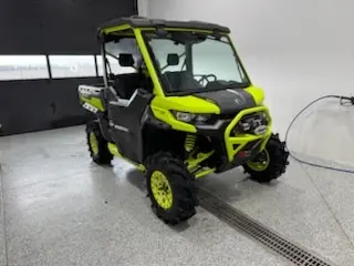 2021 Can-Am Defender XMR HD10