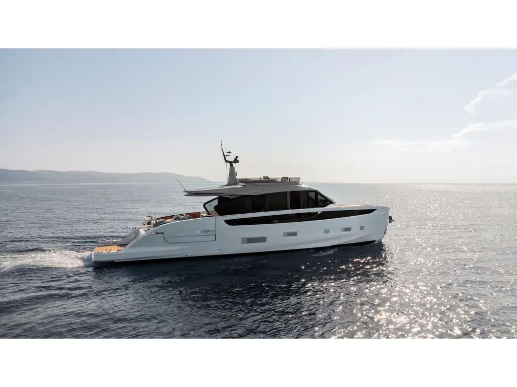 2026 Azimut SEADECK 7 