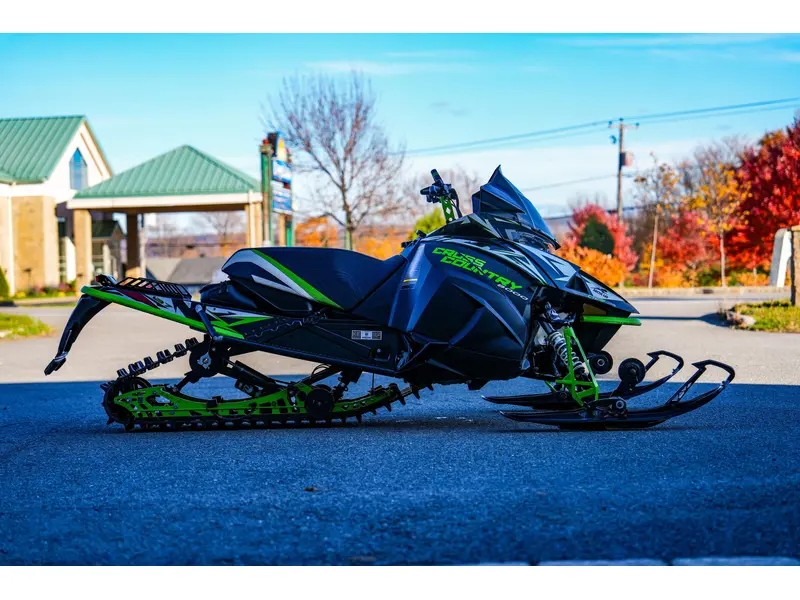 2018 Arctic Cat XF 8000 Cross Country Limited ES