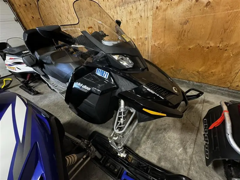 2011 Ski-Doo GRAND TOURING 600 LE E-TEC