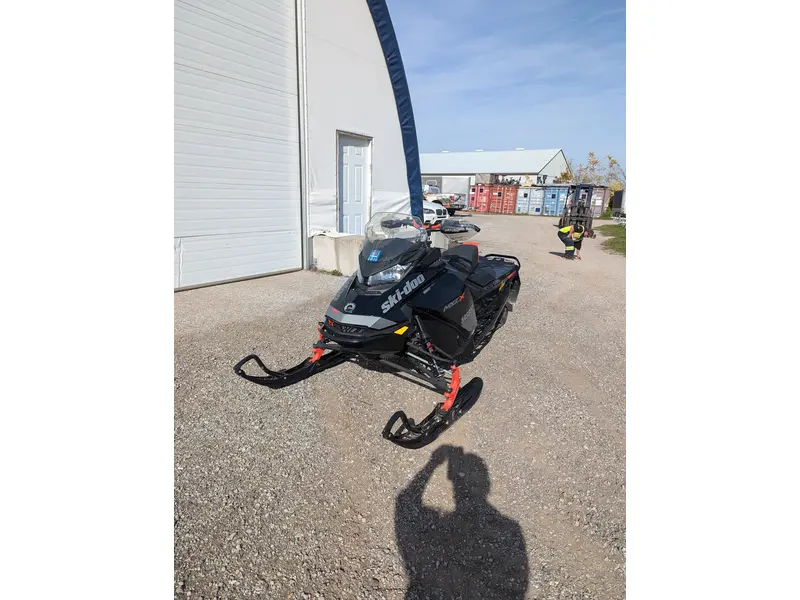 2020 Ski-Doo 2020 MXZX 850 8650 KM WARRANTY
