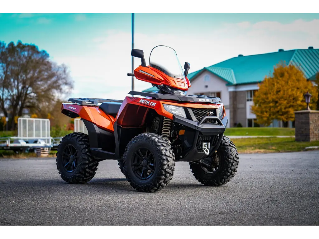 Arctic Cat XR 550 XT EPS  2015