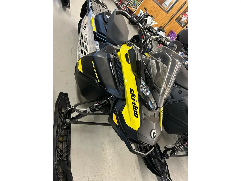 Ski-Doo Renegade Sport 600 2022