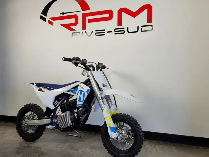 2024 Husqvarna EE 3 ⚡ Moteur électrique de pointe thumbnail 2