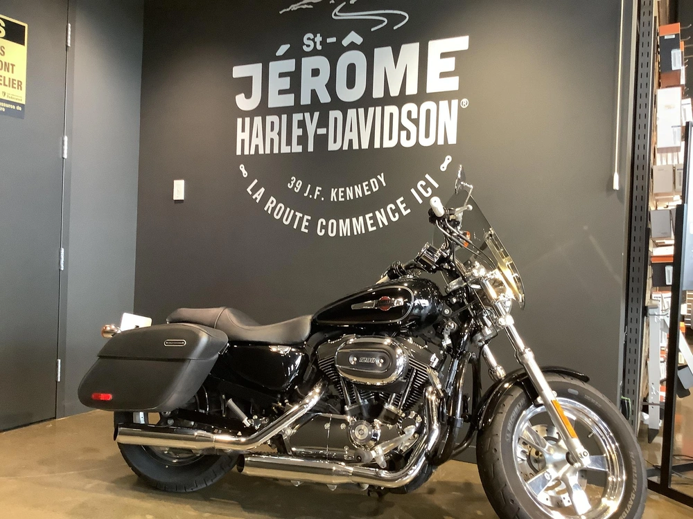 Harley-davidson Sportster Xl1200c 2012 alt