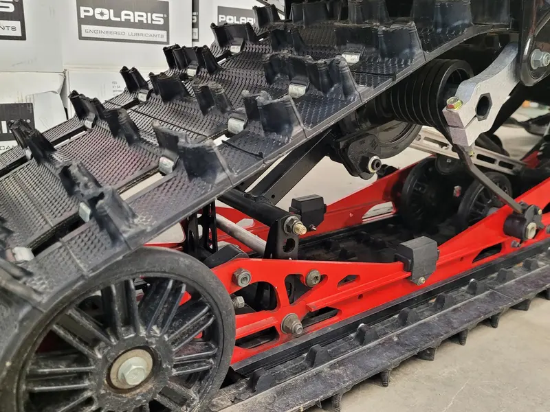 2023 Polaris PROSTAR S4 Indy Adventure 137` DÉMO