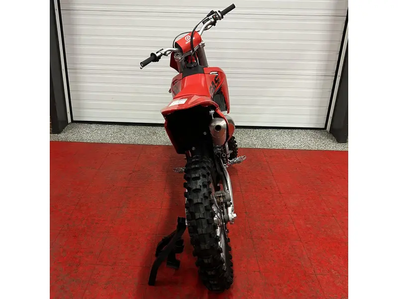 2025 GASGAS MC 250 thumbnail 4