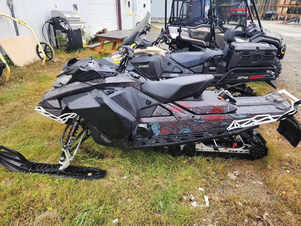 2017 Ski-Doo MXZ  850 X E-TEC ES.R