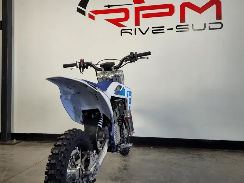 2024 Husqvarna EE 3 ⚡ Moteur électrique de pointe thumbnail 12