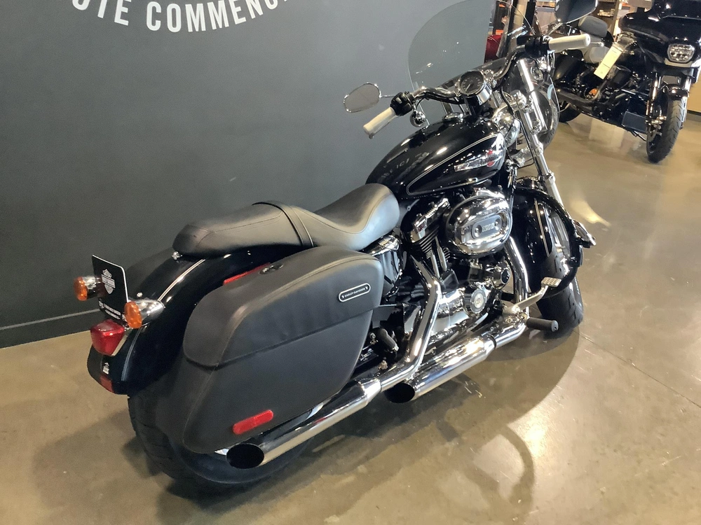 Harley-davidson Sportster Xl1200c 2012 alt
