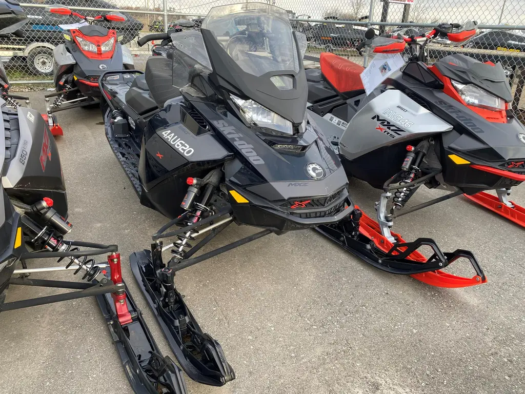 2021 Ski-Doo MXZ XRS 850 E-Tec 129″