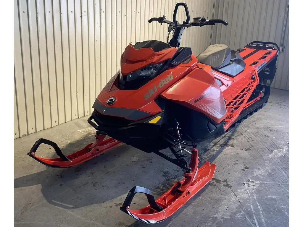 2019 Ski-Doo Summit X 850 E-tec 165”