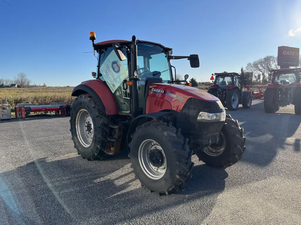 Case IH Farmall 105U 2015