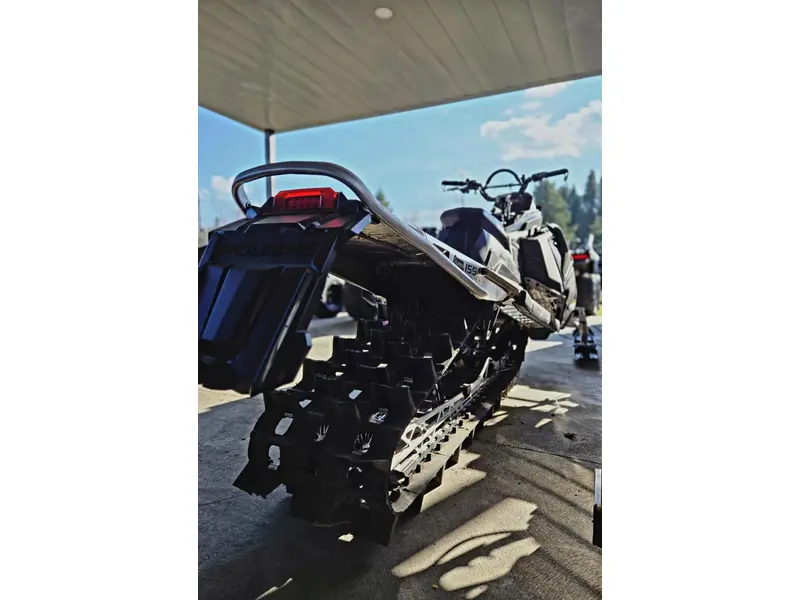 2024 Polaris 650 PRO RMK 155 S24TFK6RS