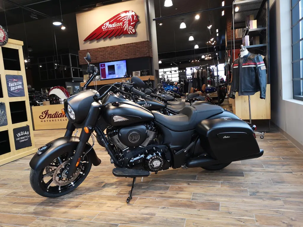 Indian Motorcycle Springfield Dark Horse 2024