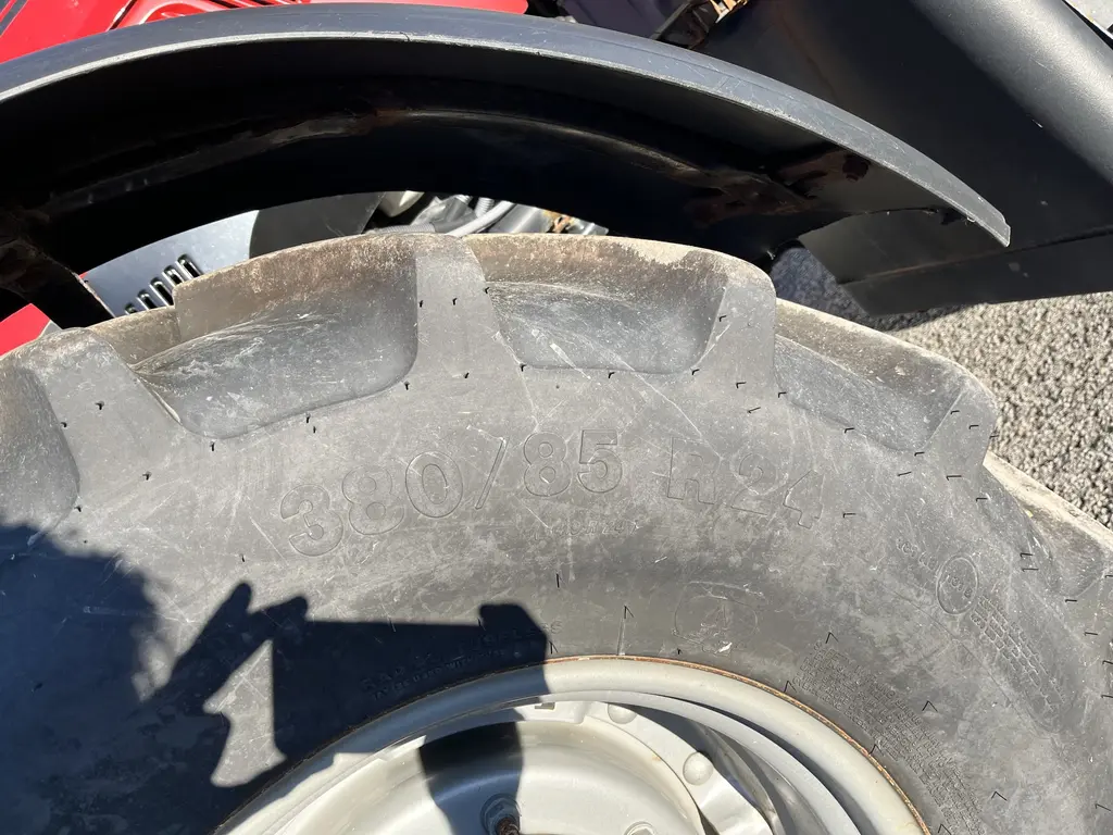 Case IH Farmall 105U 2015