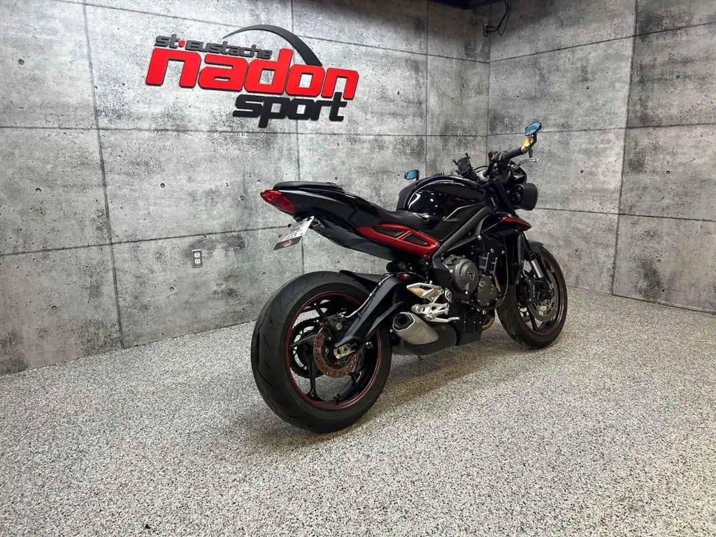 Triumph STREET TRIPLE 765 R 2018