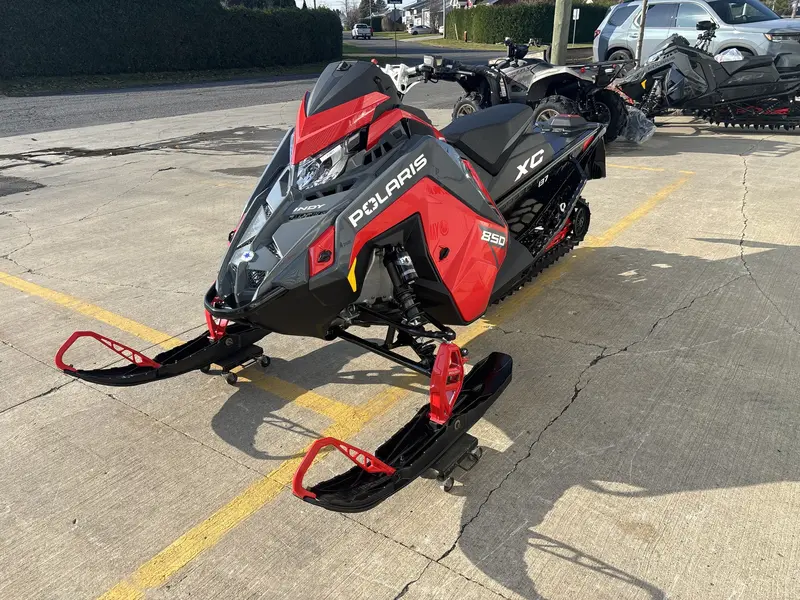 2024 Polaris INDY XC 137 850 / 2 ANS DE GARANTIE