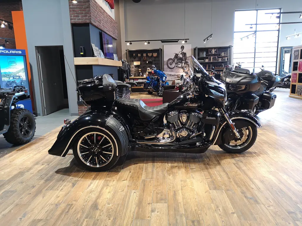 2022 Indian Motorcycle Roadmaster - Trike