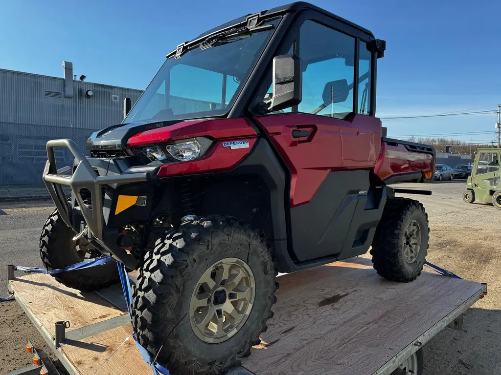 2024 Can-Am DEFENDER LIMITED CAB HD10