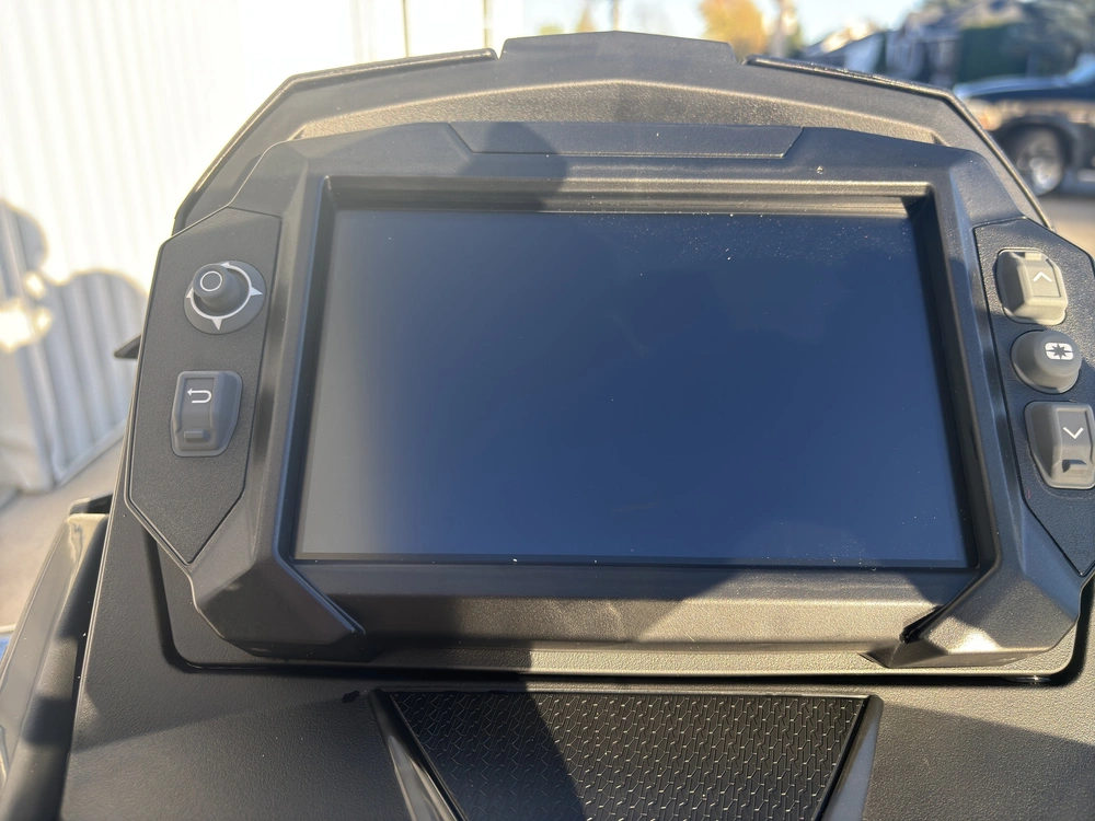 Polaris Prostar S4 Indy Adventure 137 2025 alt