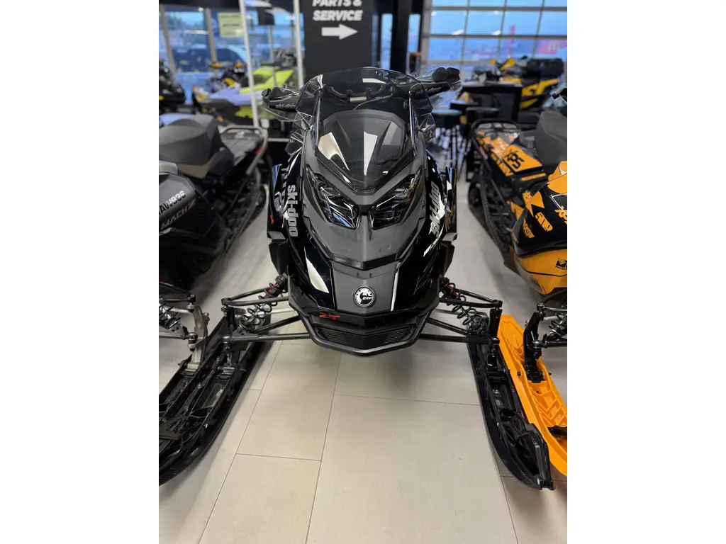 2023 Ski-Doo RENEGADE X 850 