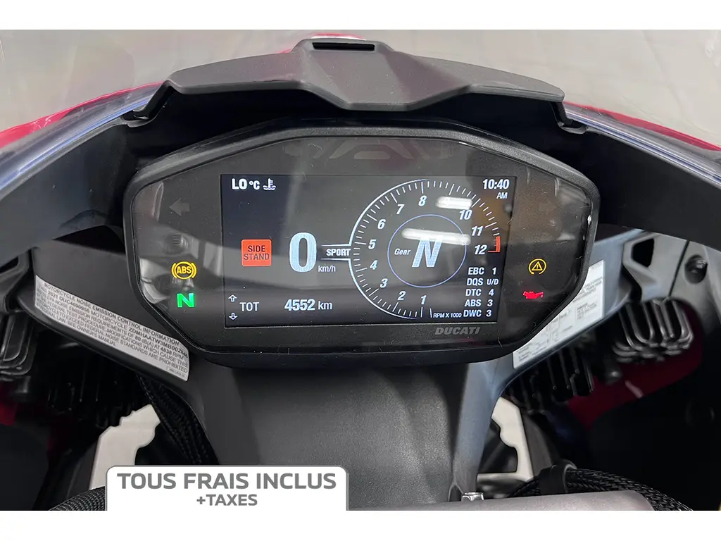 2021 Ducati Panigale V2 - Frais inclus+Taxes