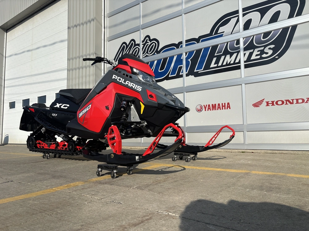 Polaris Indy Xc 137 850 / 2 Ans De Garantie 2024 alt