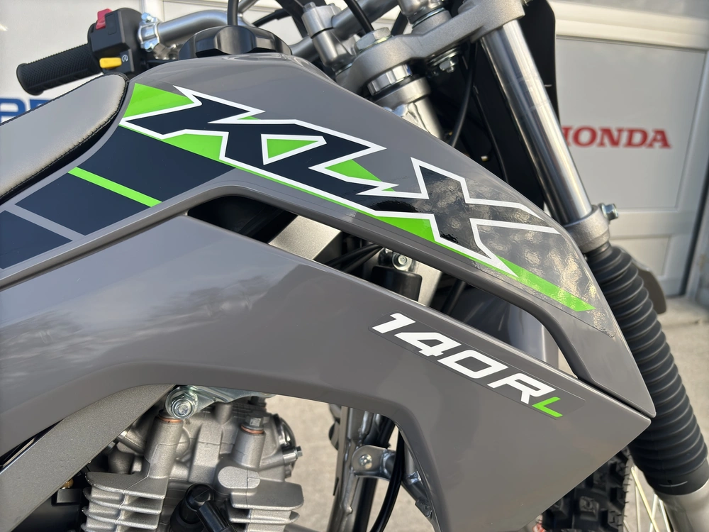 Kawasaki Klx140r L 2025 alt