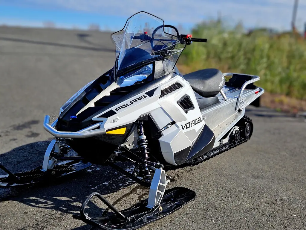 2020 Polaris 550F Voyageur 155″