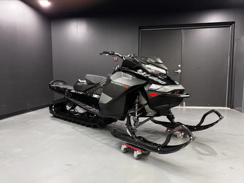 2020 Ski-Doo SUMMIT X 850 165