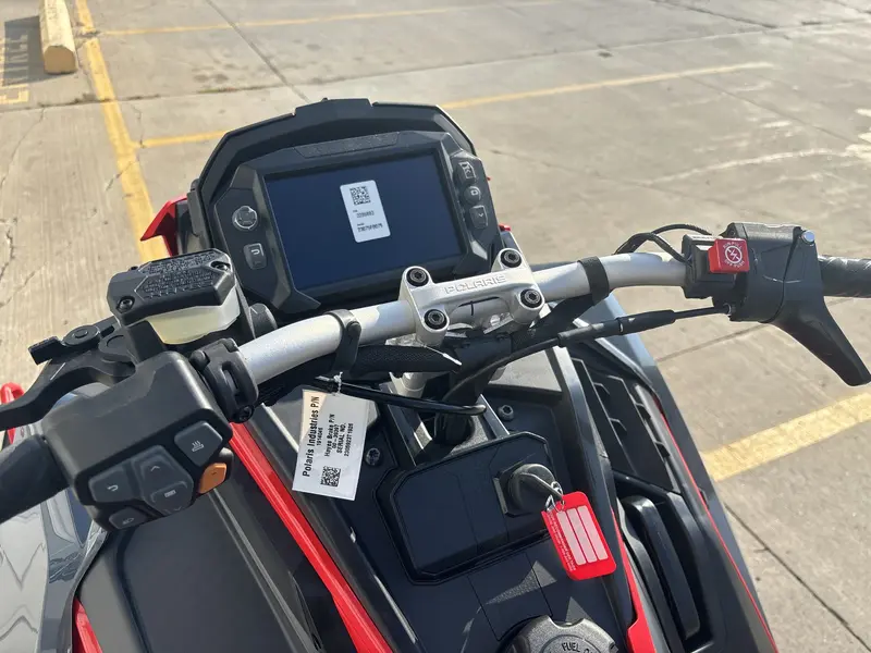 2024 Polaris INDY XC 137 850 / 2 ANS DE GARANTIE