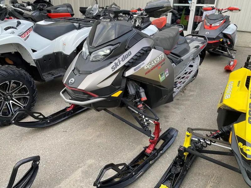 2023 Ski-Doo Renegade XRS 850 E-Tec