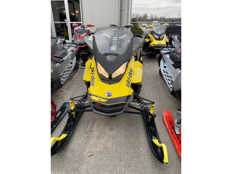 2019 Ski-Doo MXZ X 850